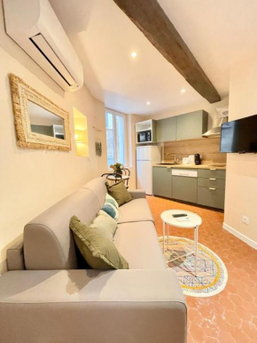 Cosy & Chill Appartements - Au cœur du village de Cotignac, en Provence
